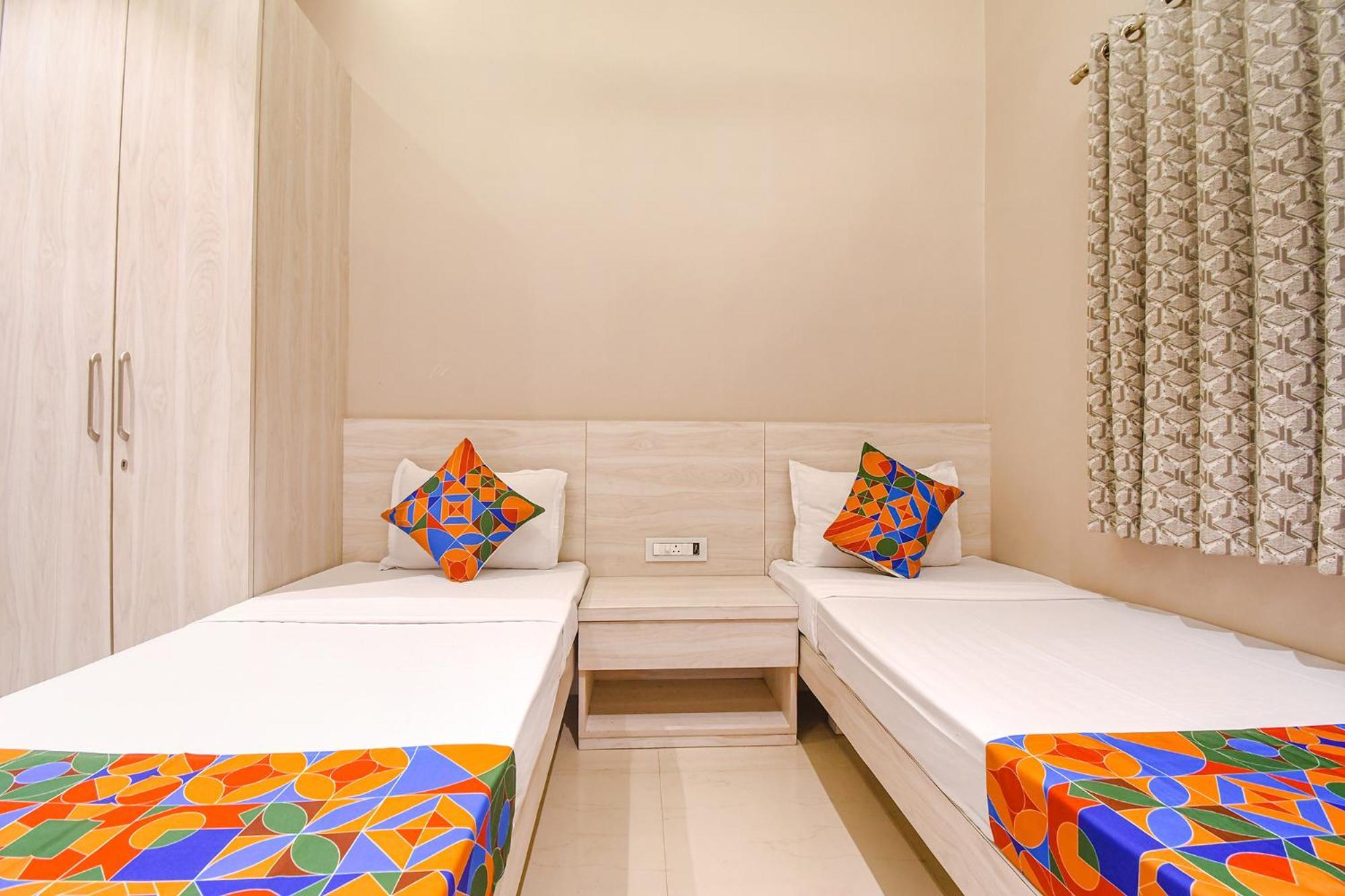 כלכותה Fabhotel Kitchen Q Inn - Belaghata מראה חיצוני תמונה
