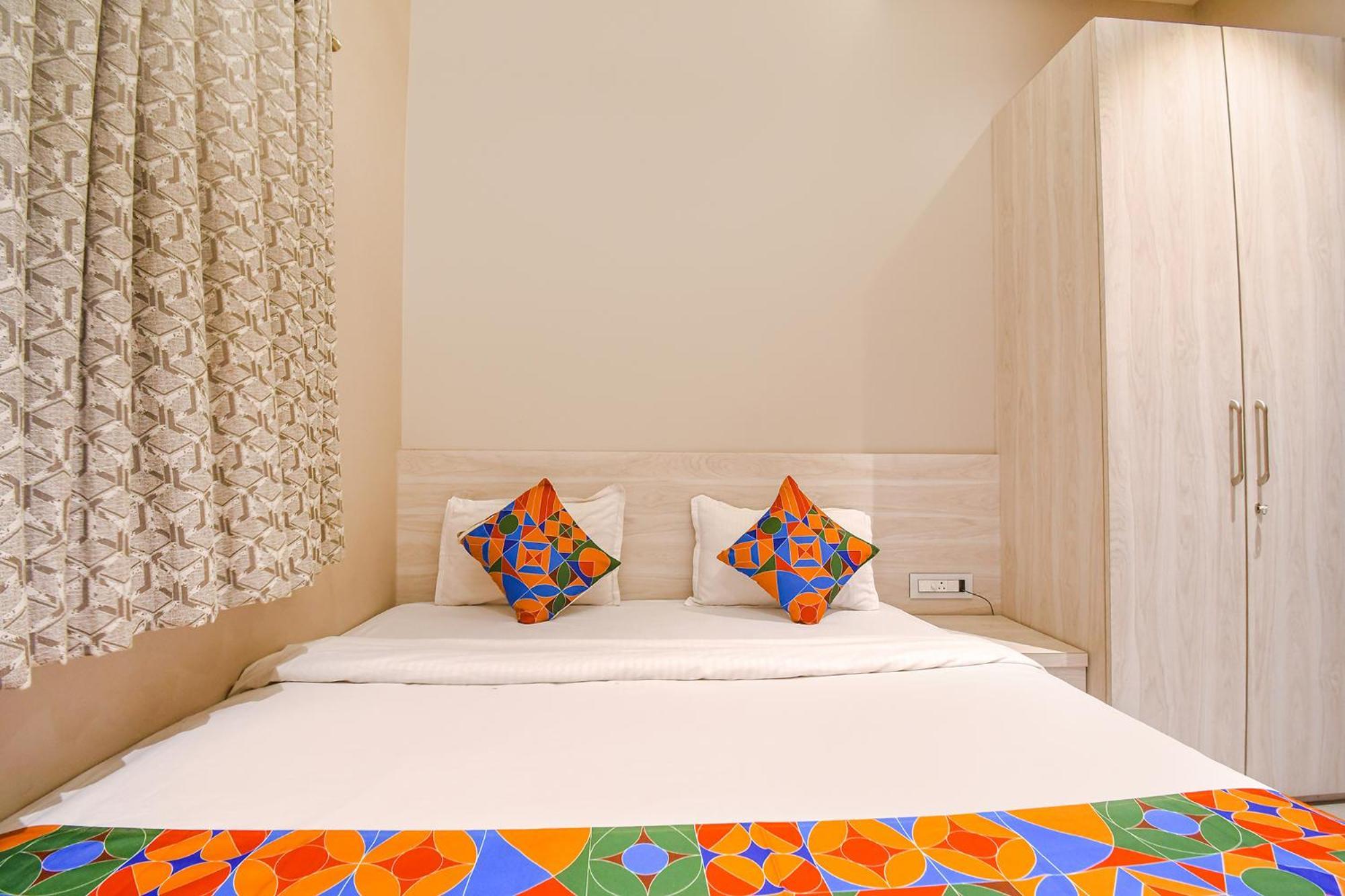כלכותה Fabhotel Kitchen Q Inn - Belaghata מראה חיצוני תמונה