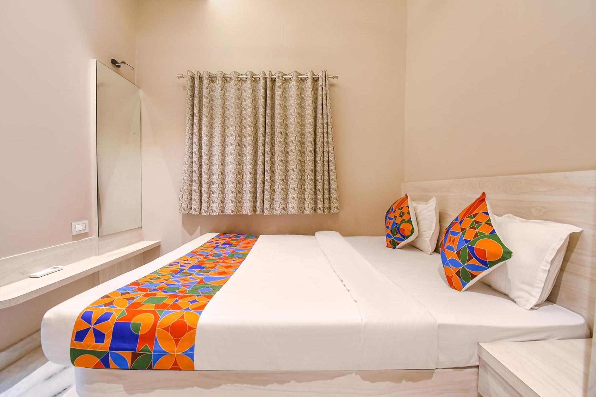 כלכותה Fabhotel Kitchen Q Inn - Belaghata מראה חיצוני תמונה