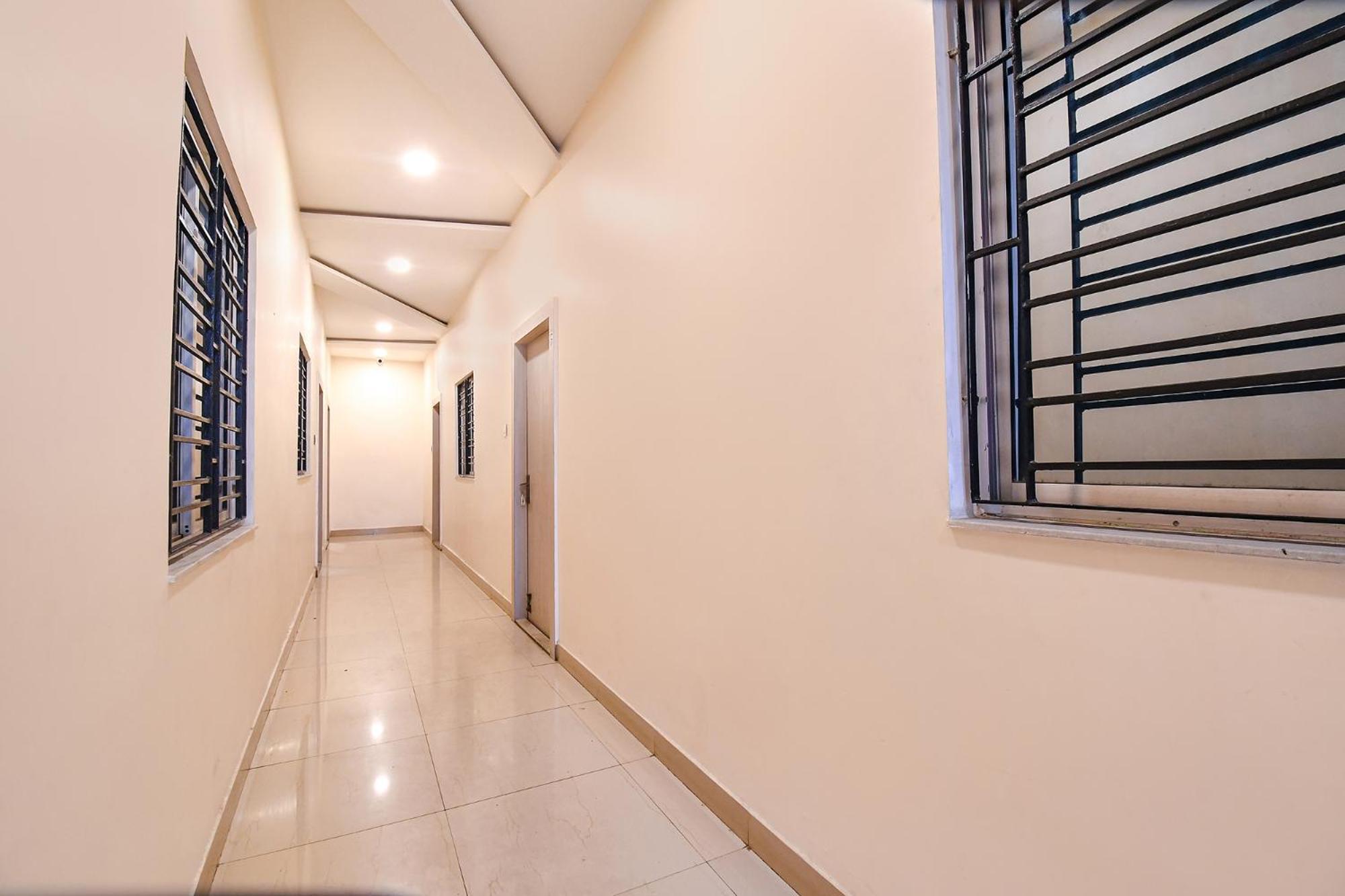 כלכותה Fabhotel Kitchen Q Inn - Belaghata מראה חיצוני תמונה